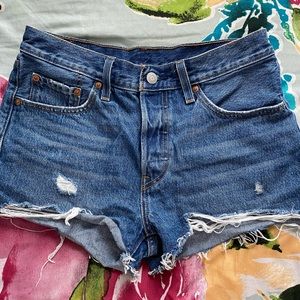 Levi’s 501 Shorts size 27